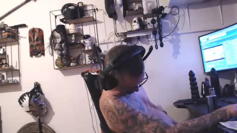 hotkinkytat online show from April 27, 7:52 pm