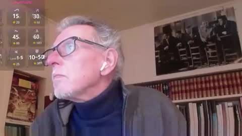 hotlux_54 online show from April 3, 7:10 pm