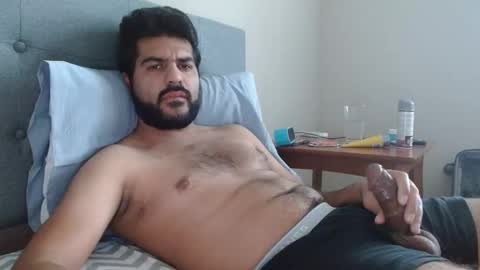 hotsexdude69 online show from December 25, 4:22 pm