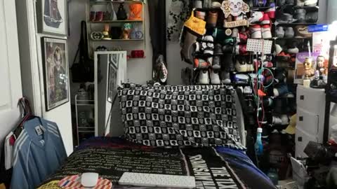 hotstuff775616 online show from January 9, 2:50 am