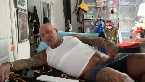 hotstuff775616 online show from November 4, 5:19 am