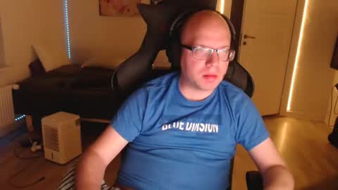 Snapshot of hoyboydkk chatting on September 25, 9:35 pm Christian online show from September 25, 9:35 pm