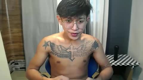 hugecockchristian online show from October 26, 5:20 am