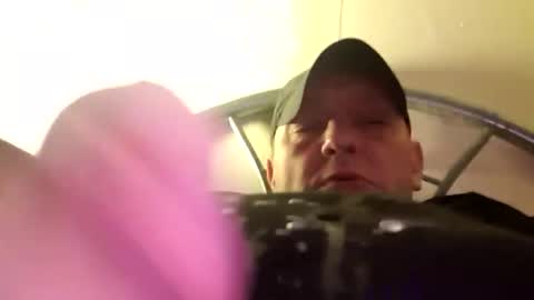 hugecummer10 online show from February 18, 1:59 am