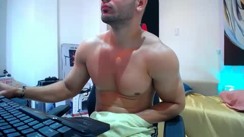 hugo19cm online show from September 18, 7:05 pm