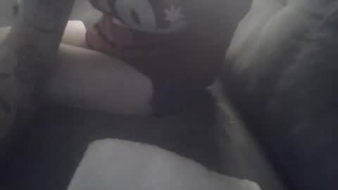 huguit026 online show from February 8, 12:28 am