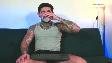 kayn Bakry online show from March 8, 8:24 pm