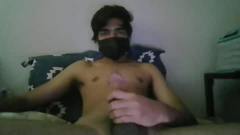 hulkyking1812000 online show from December 18, 7:21 pm