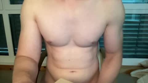 hungwank95 online show from June 8, 7:04 pm