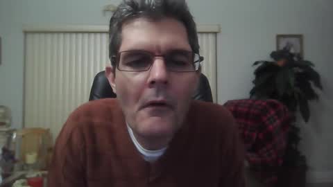 Snapshot of hunkmasclefad458 chatting on February 24, 5:32 am hunkmasclefad458 online show from February 24, 5:32 am