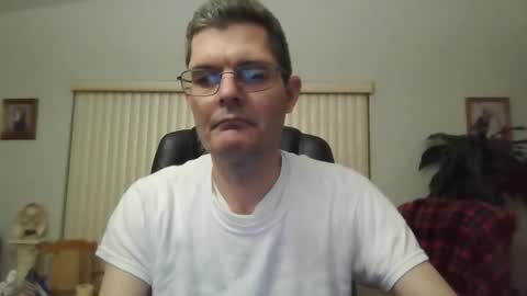 Snapshot of hunkmasclefad458 chatting on January 15, 6:01 am hunkmasclefad458 online show from January 15, 6:01 am