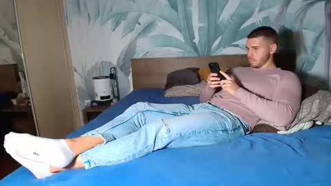 Hunter Bridges online show from November 9, 4:22 pm