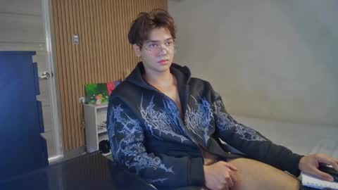 husband_xxx online show from May 14, 5:00 pm