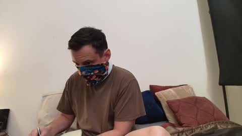 i o ro online show from March 18, 8:28 am