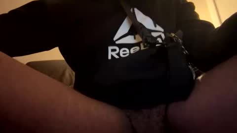 iamtheone403 online show from November 13, 8:35 pm