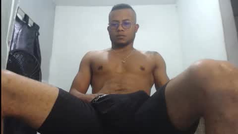 ian_tuner online show from October 24, 8:10 pm