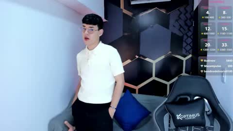 Ian  online show from March 17, 9:17 pm