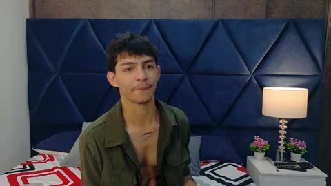 Ian Lark online show from February 16, 8:18 pm