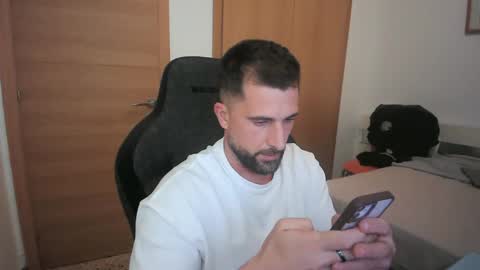 iberian_macho online show from October 12, 4:01 pm