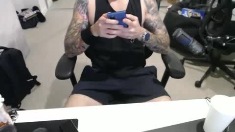 ic987 online show from April 10, 3:52 pm