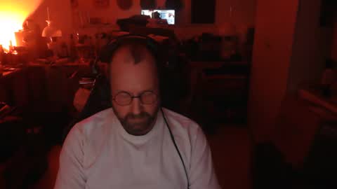 icum4ladies2021 online show from February 16, 9:02 pm