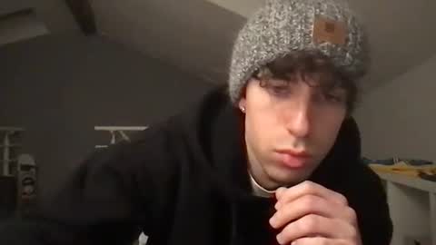 Snapshot of icyninesix chatting on December 15, 1:24 am icyninesix online show from December 15, 1:24 am