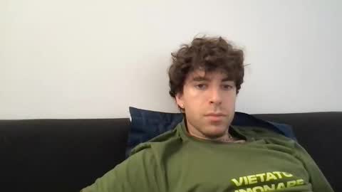 icyninesix online show from December 4, 8:43 am