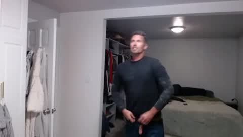 idiocracy517035 online show from October 29, 7:55 am