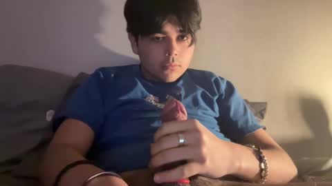 idk12327 online show from March 4, 11:32 pm