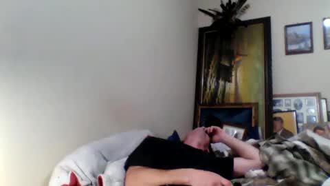 Snapshot of ifoundthegspot chatting on December 3, 2:27 pm Darthmark420 online show from December 3, 2:27 pm