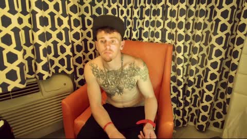 Amiri Roue online show from December 11, 8:59 am