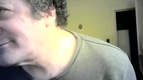 ignoredlittlestloser online show from December 20, 4:20 am