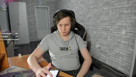 iliaskris online show from February 3, 5:35 pm