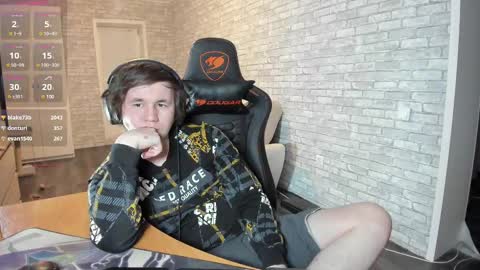 iliaskris online show from March 6, 10:58 pm