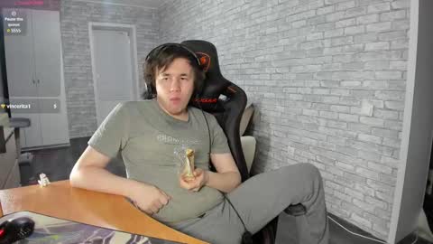 iliaskris online show from February 24, 8:14 pm