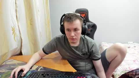 iliaskris online show from November 13, 10:57 pm