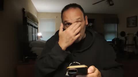 ilike2expose online show from January 10, 3:38 pm