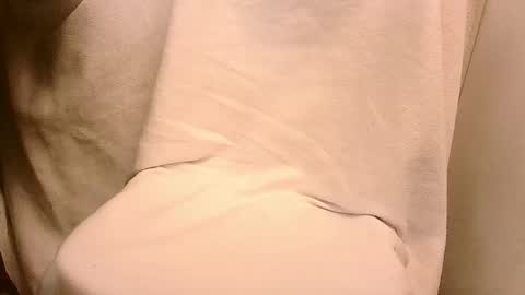 Snapshot of illubricat chatting on January 3, 7:27 am illubricat online show from January 3, 7:27 am