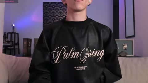 IM  THOMAS online show from October 19, 5:01 am