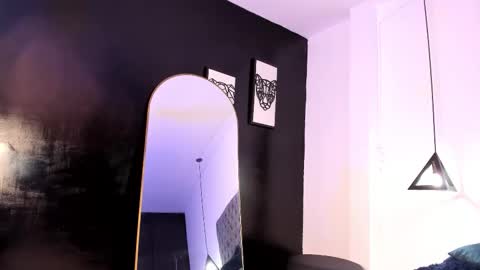 Charles online show from January 17, 11:50 pm