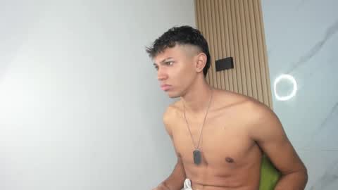 im_sebaslopez online show from December 18, 3:58 am