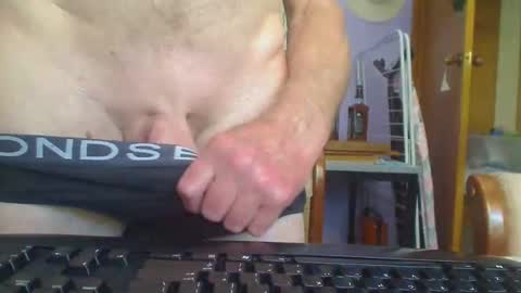 Snapshot of imaussiechris chatting on January 2, 5:24 am Aussie Guy online show from January 2, 5:24 am