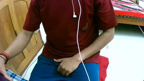 Inglorious Hairy Uncut online show from December 5, 10:34 pm