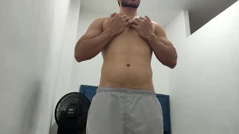 INSTAGRAM  camilodlx online show from November 29, 3:25 pm