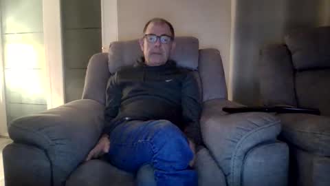 inthemood63 online show from October 21, 8:45 pm