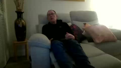 inthemood63 online show from March 24, 9:30 pm