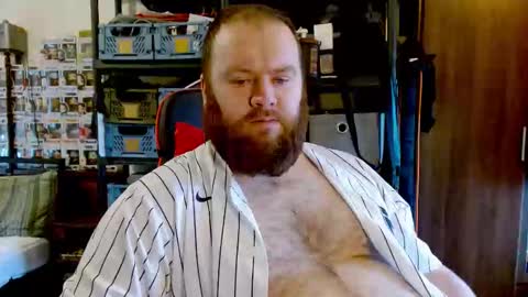 twitter theirishman205 online show from February 9, 12:32 pm