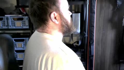 twitter theirishman205 online show from January 3, 1:58 pm