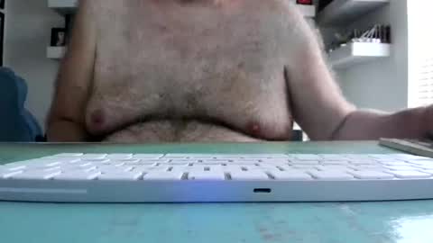 Snapshot of irishdudeloveoib chatting on September 27, 9:12 pm Irishdudelove online show from September 27, 9:12 pm