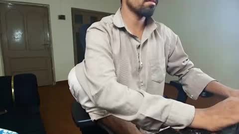 Naveed online show from July 25, 6:59 pm